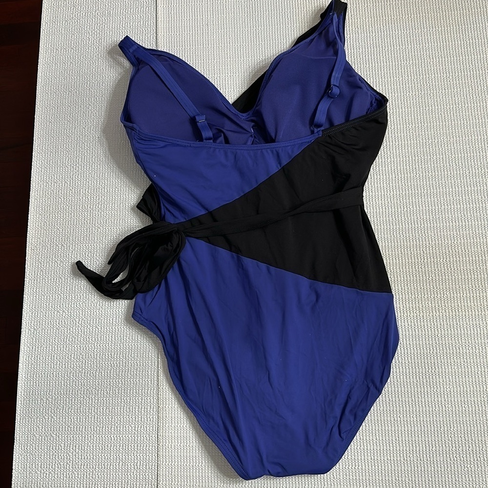 Coco Reef Contours Appeal Shape-wear One Piece Swimsuit 14/38D Cross-Over Tie - Picture 10 of 16